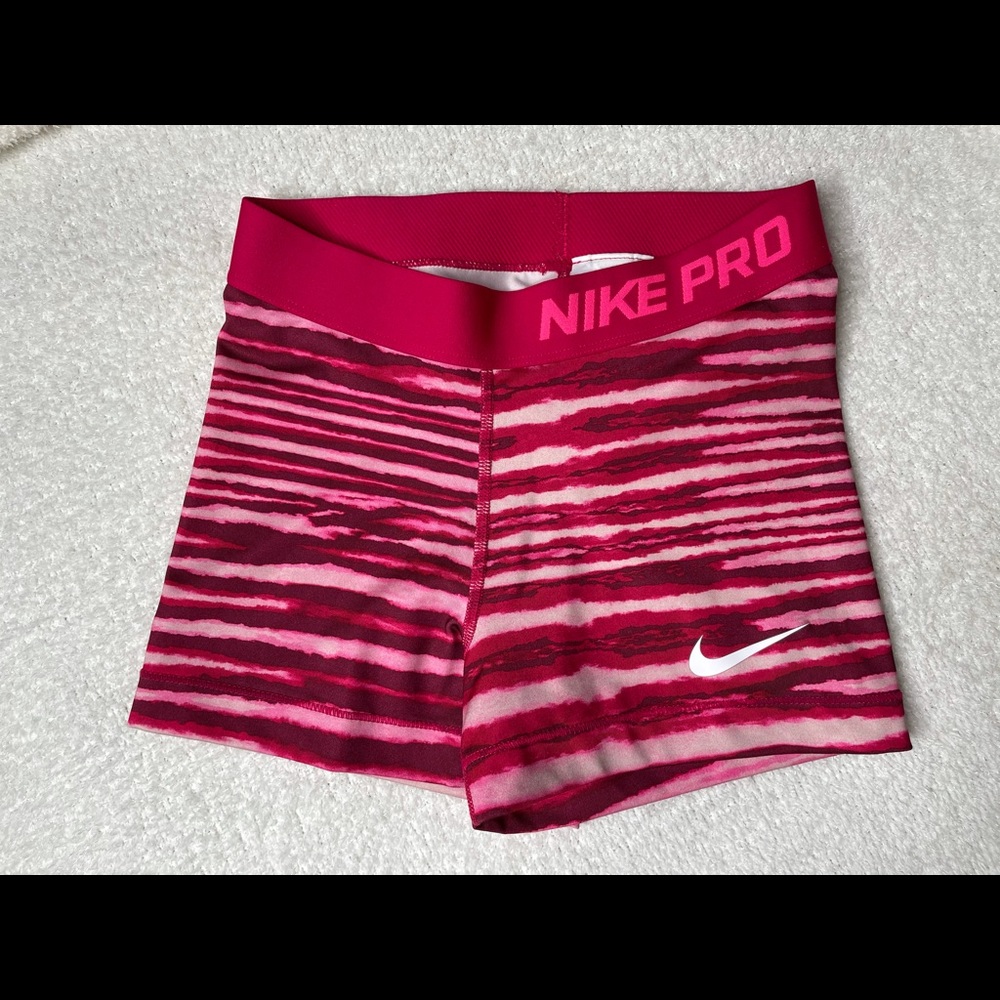 Nike Pro